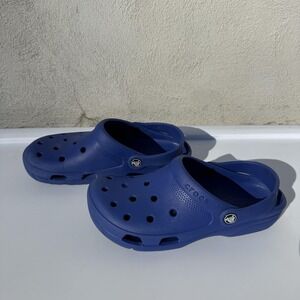 Crocs Classic Clog Sandals Womens Size 9 Blue Slip On Comfort Waterproof Casual